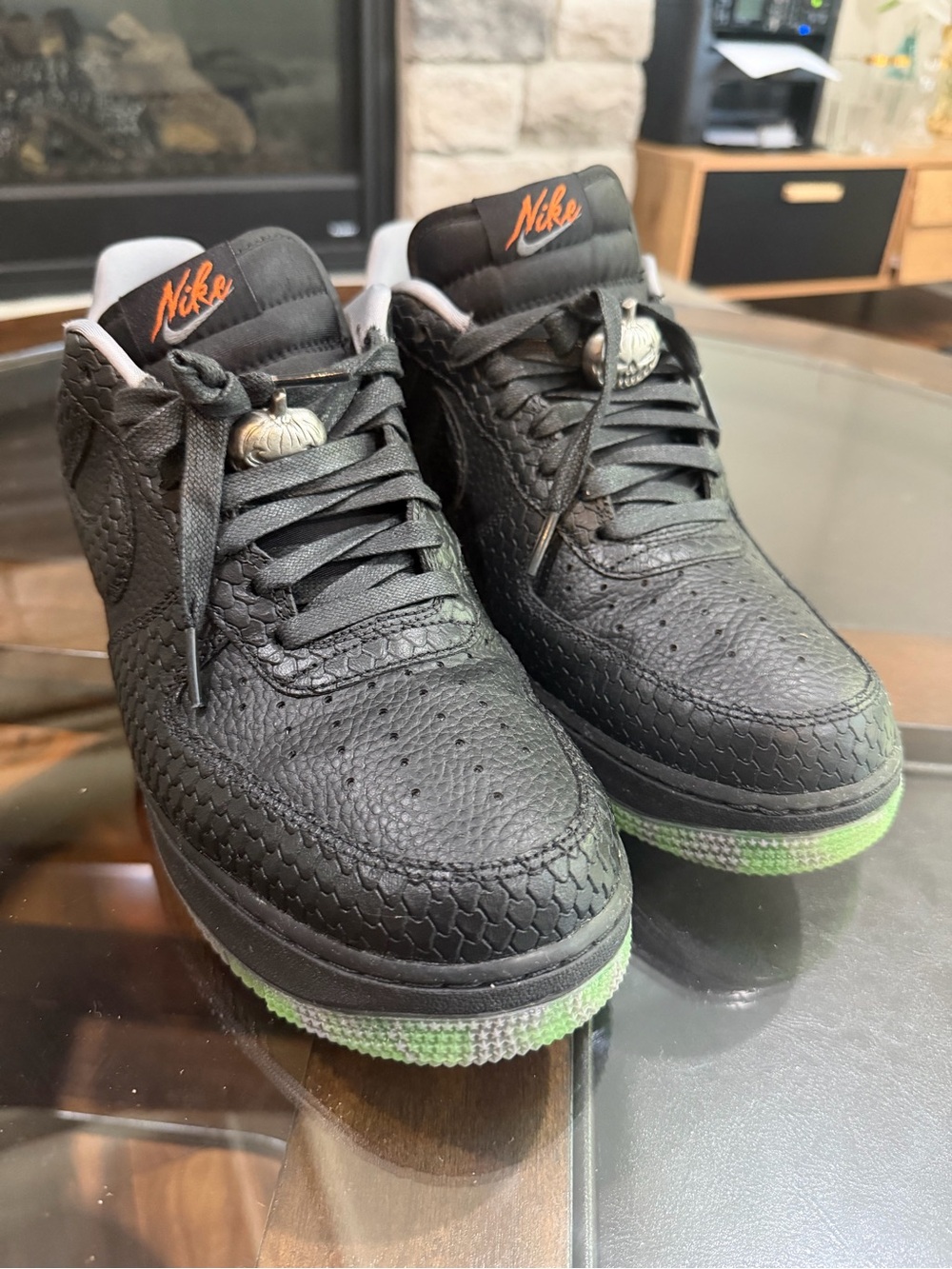 Nike Air Force 1 Low Premium "Halloween" (2023), "Headless Horseman” sneakers. - Picture 2 of 11